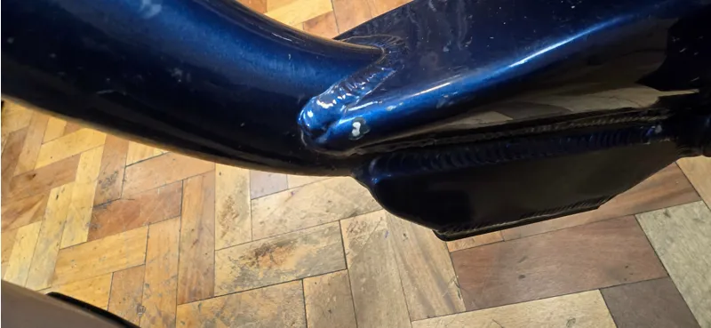 EX-DEMO Raleigh Array 700c Low Step Electric Hybrid Bike Sil/Blu 400W-5