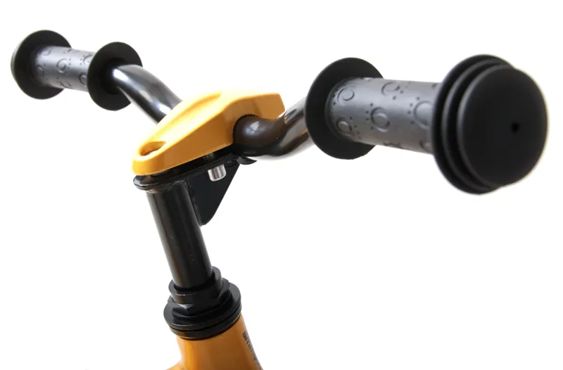 Ammaco Flow Magnesium Balance Bike Gold-4