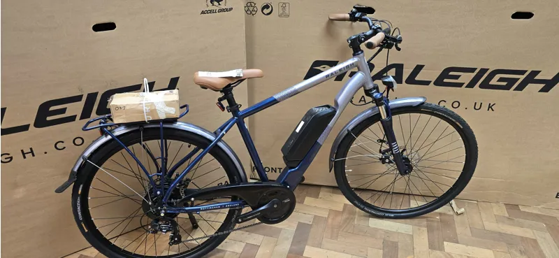 EX-DEMO Raleigh Array 700c Electric Hybrid Bike Silver/Blue 400Wh-1