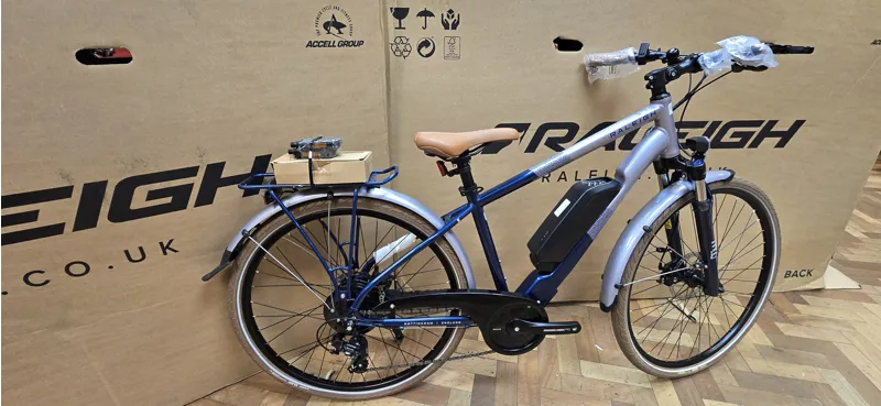 EX-DEMO Raleigh Array 700c Electric Hybrid Bike Silver/Blue 400Wh-1
