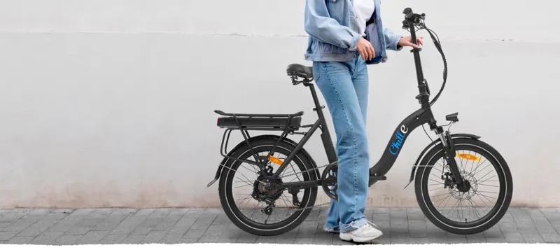 Chill-e Low Step Folding Electric Bike Black E-Bike-3