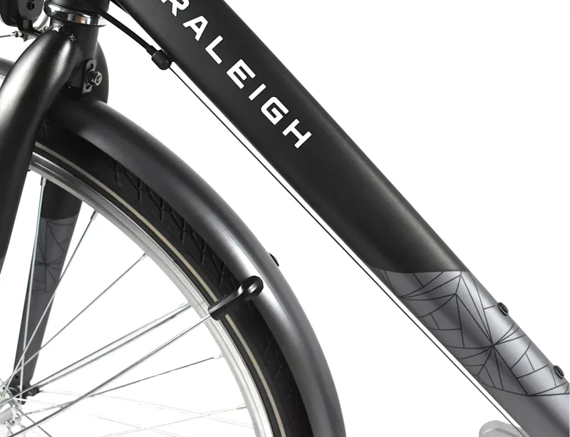 Raleigh Pioneer 700c Commuter Hybrid Bike Black/Silver-3