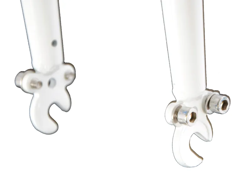 26 Inch Fork 1 1/8 Threaded White-3