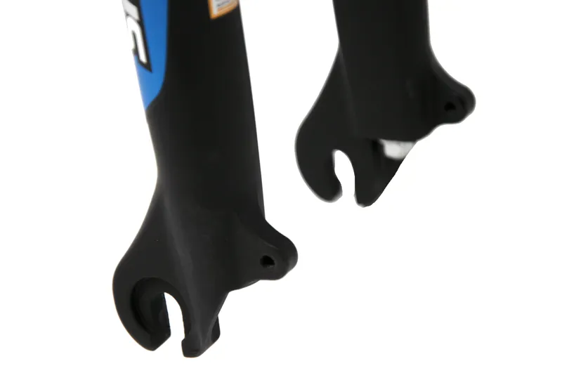 Suntour M3010 24 Inch Suspension Fork 1 1/8 Black-3