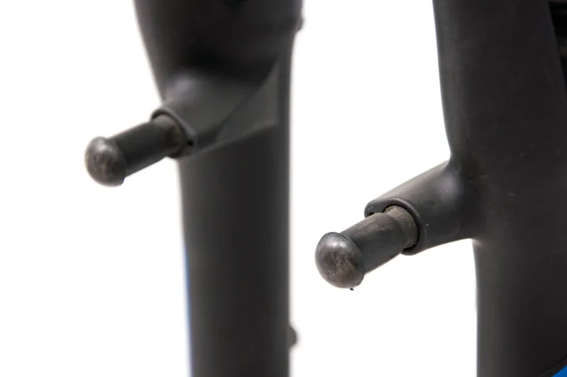 Suntour M3010 24 Inch Suspension Fork 1 1/8 Black-2