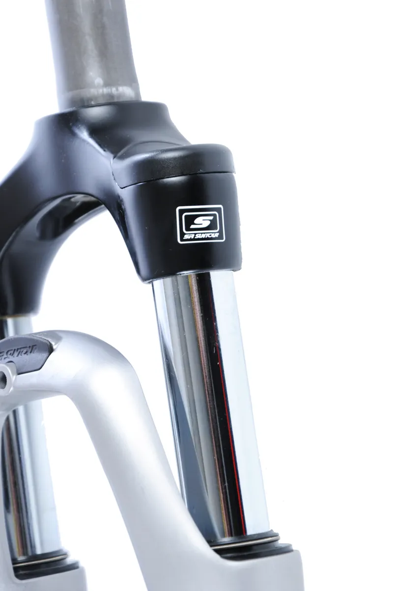 SR Suntour NEX Lockout 26 Inch Suspension Fork-1