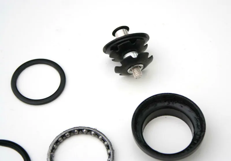 1-1/8 Threadless Headset Black-1