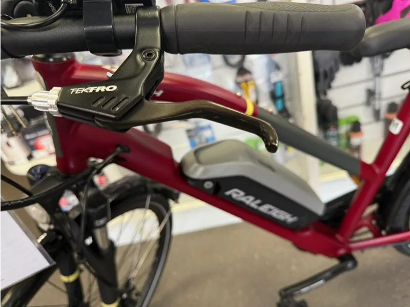 EX-DEMO Raleigh Array Open Electric Hybrid Bike Red 400Wh-5
