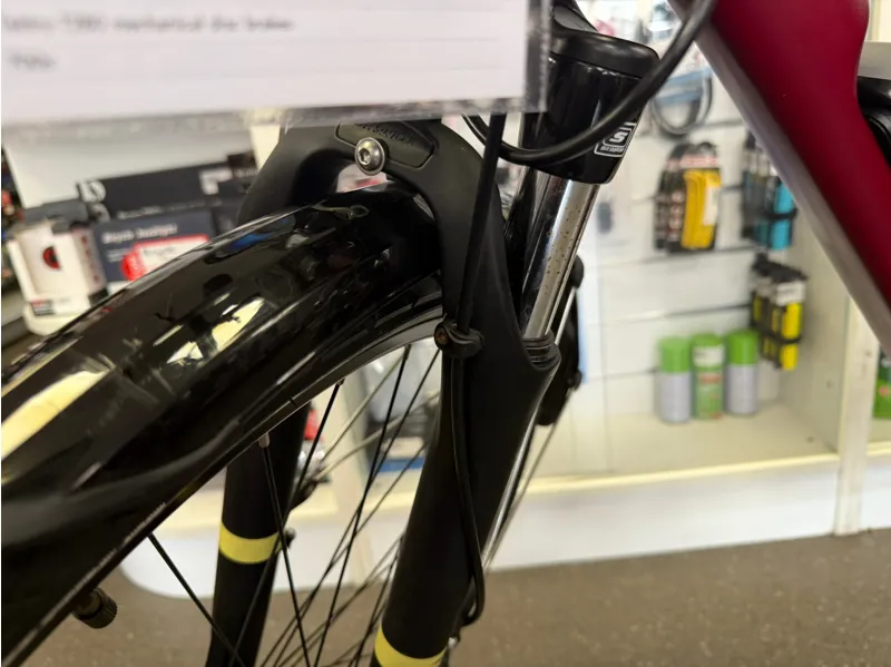 EX-DEMO Raleigh Array Open Electric Hybrid Bike Red 400Wh-7