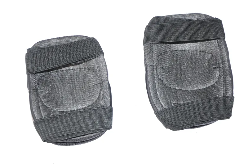 Axis Knee and Elbow Pads Set Black-2