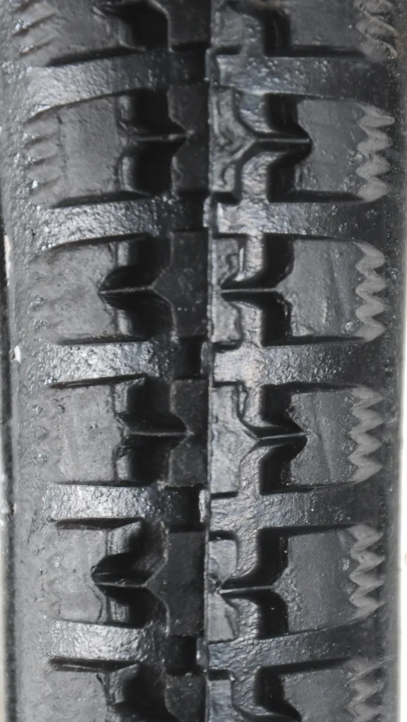 Ammaco Tyre 16 x 1 3/8 Whitewall-1