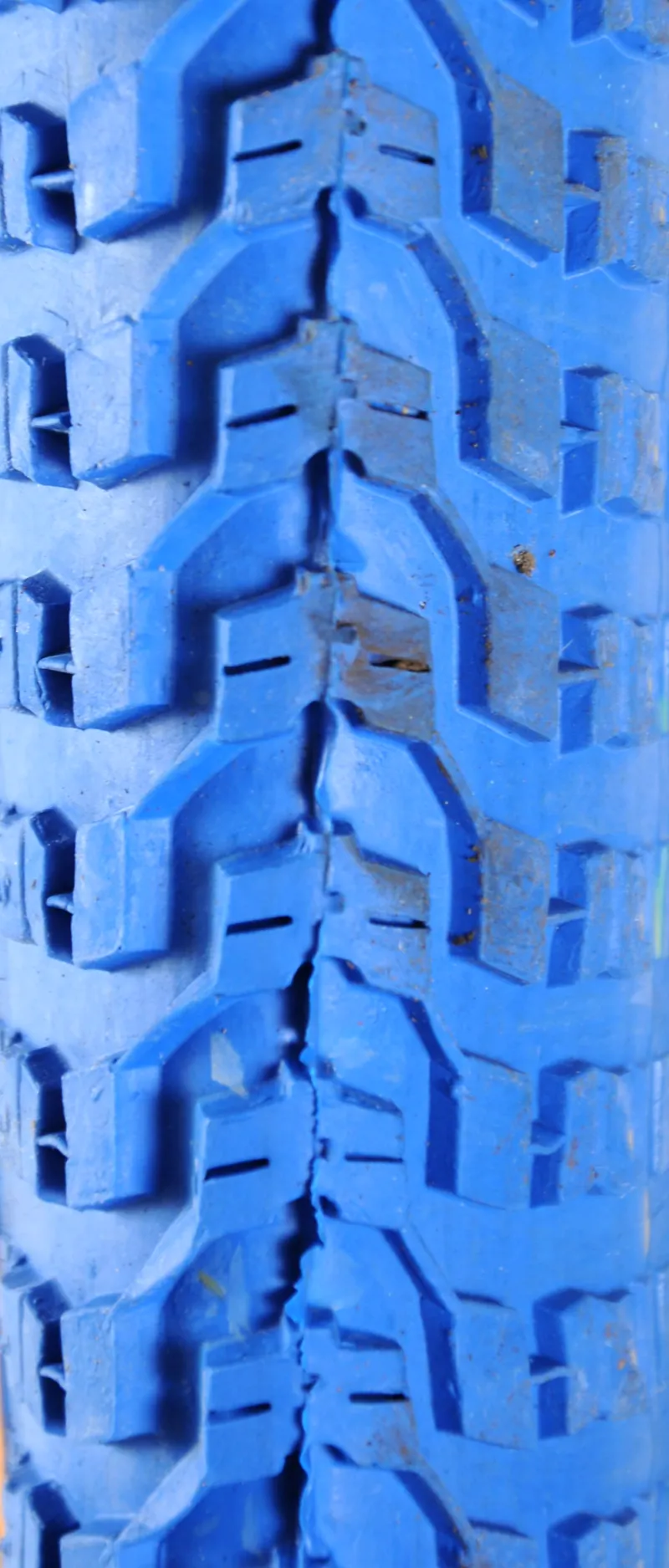 Ammaco Tyre 20 x 1.75 Snake Belly Blue-4