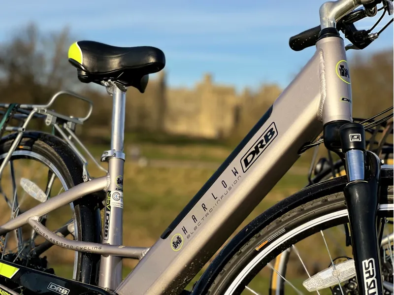 Dallingridge Harlow 700c Wheel Electric Bike Silver 14Ah Battery-5