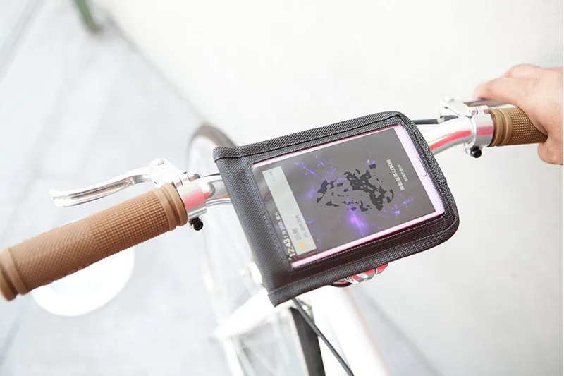 Walco City Chic Mobile Phone Holder Water Resistant-1