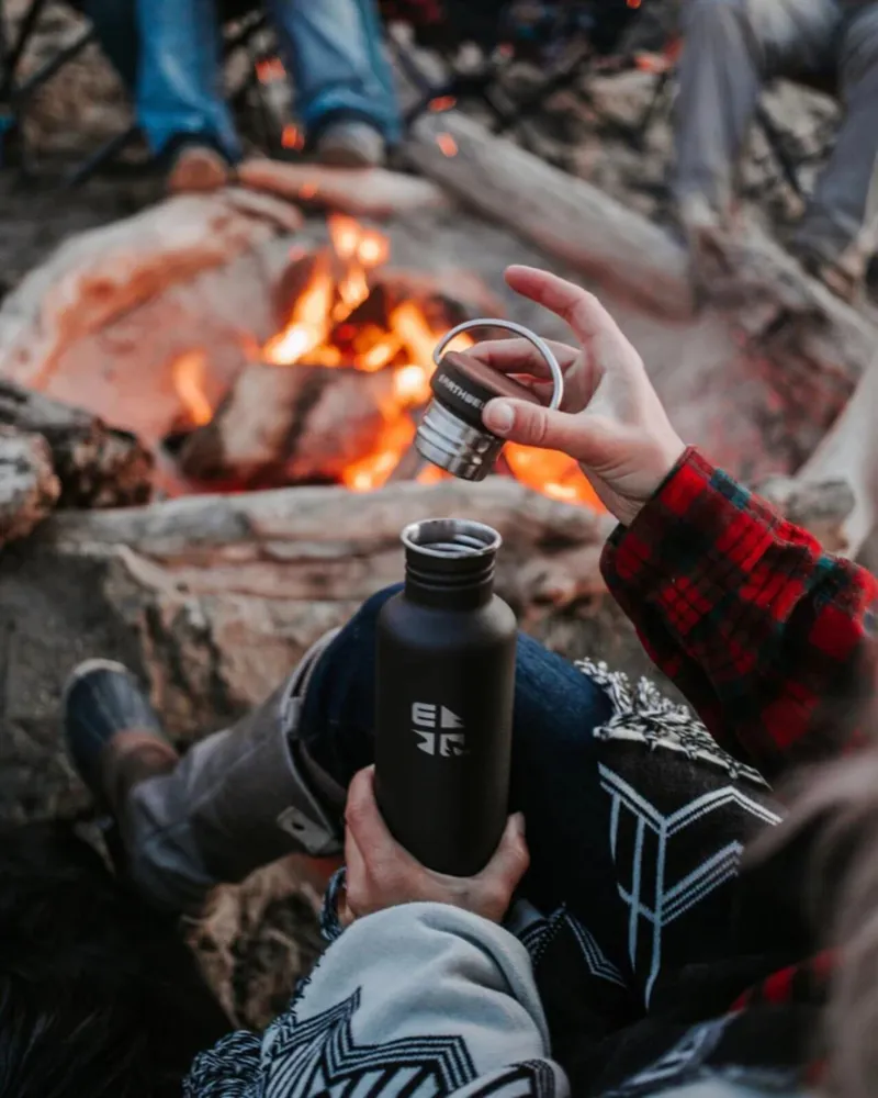 Earthwell Woodie SW Bottle 800ml Walnut Cap/Baja Sand-3