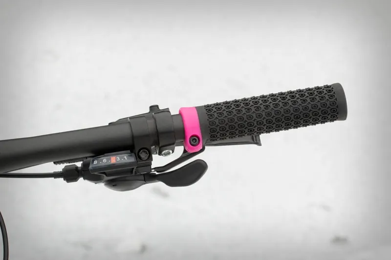 Superior XC 819 29er Mountain Bike White-3