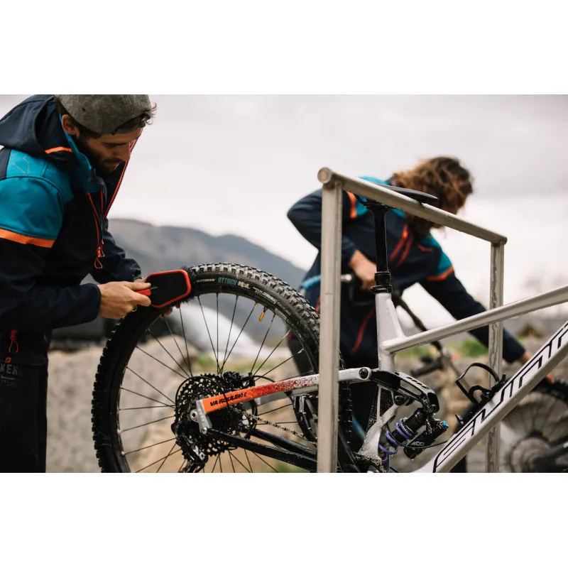 Zefal ZB Wash Brush-3